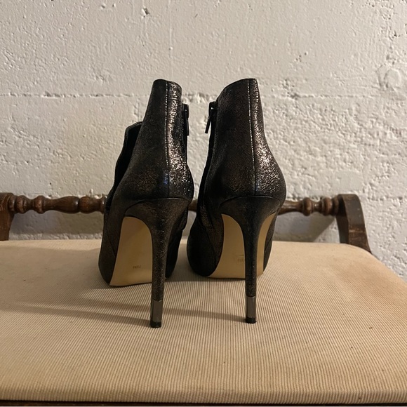 Guess 7.5 Metallic Bootie Heels - Picture 3 of 7